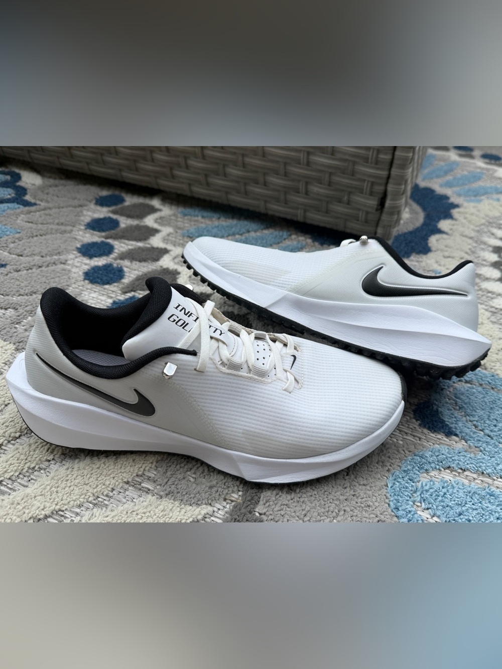 Nike Mens Infinity G NN White and Black Golf Sneakers Size 9